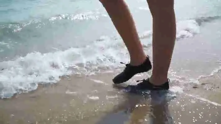 4 Best Jet Ski Shoes to Wear While Riding Your PWC 2 Jet Ski Shoes