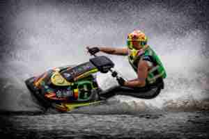 5 Best Jet Ski Helmets: Buying Guide + Popular Alternatives
