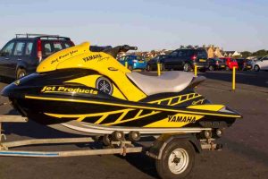 3 Best Jet Ski Gas Cans Worth Buying (2022)