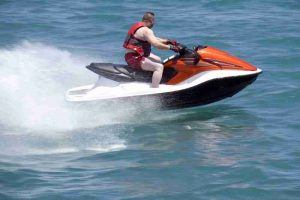 5 Best Jet Ski Riding Gloves For Fast Riders (2022 Update)