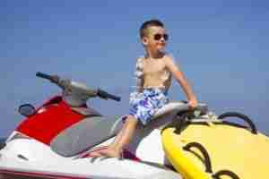 7 Best Jet Ski Goggles & Sunglasses To Protect Your Eyes