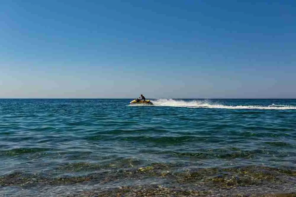4 Best Jet Skis For Fishing In 2022