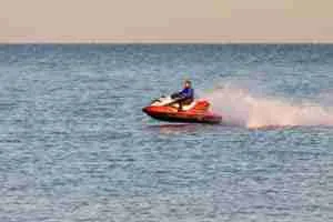 5 Best Places To Ride Jet Skis In The United Kingdom